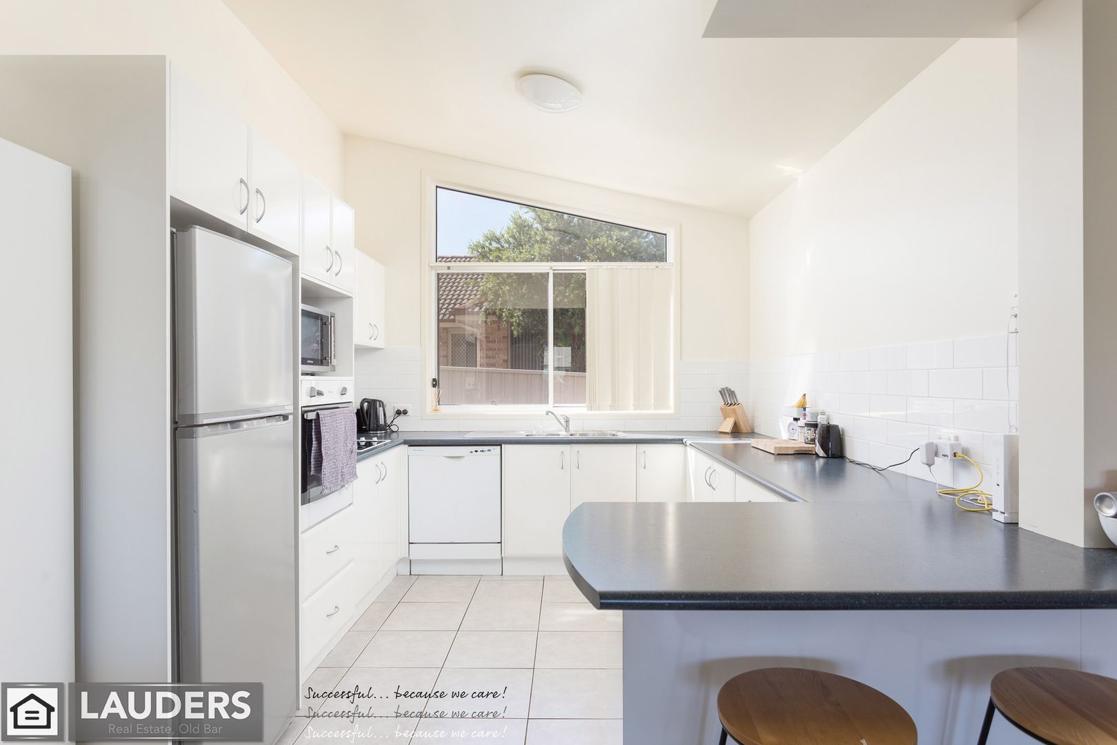 3/12 Connell Street, Old Bar NSW 2430, Image 1