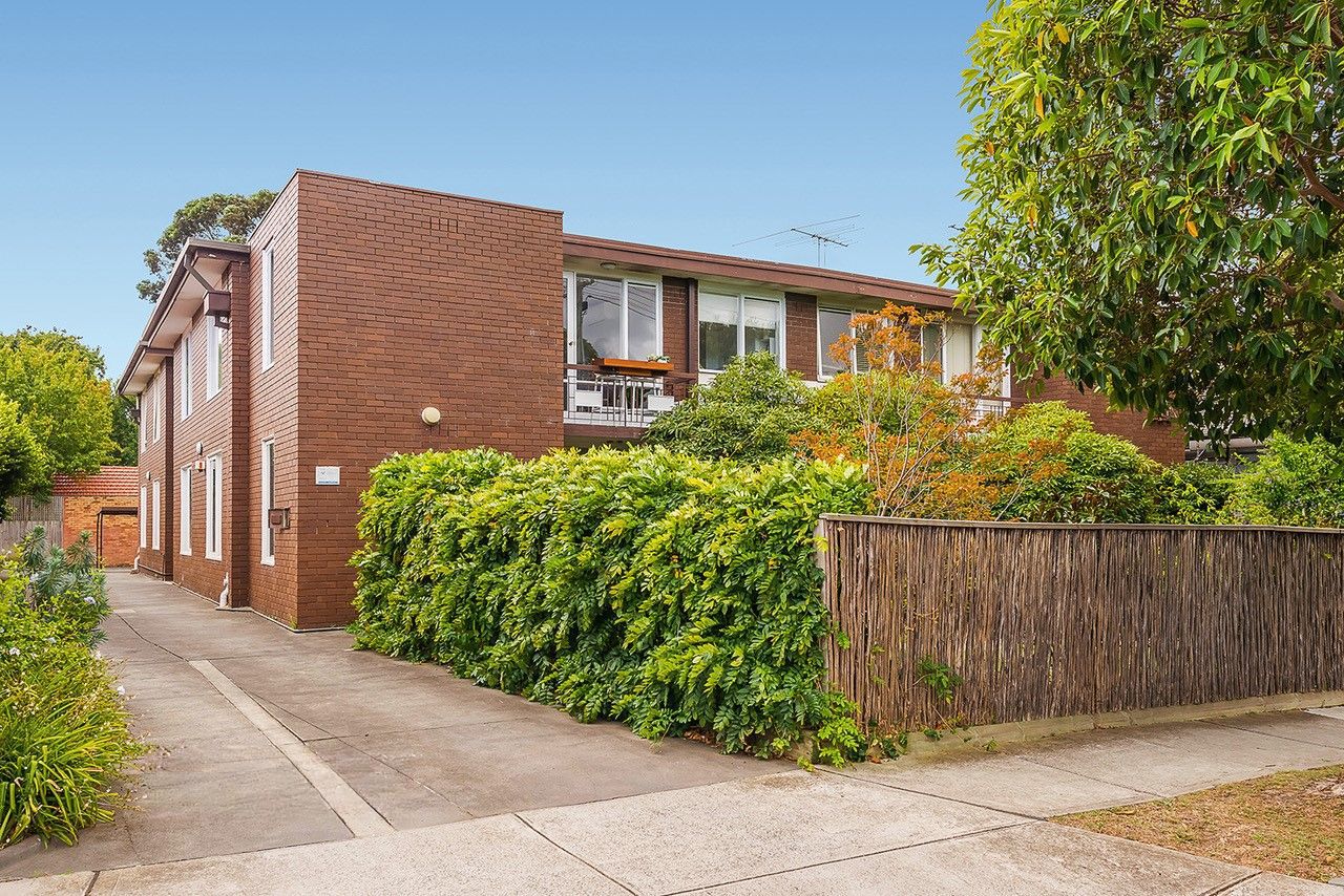 2 bedrooms Apartment / Unit / Flat in 4/35 Winter Street MALVERN VIC, 3144
