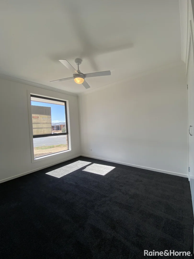 Additional image 7 of 48 Olympic Way, Munno Para West SA 5115