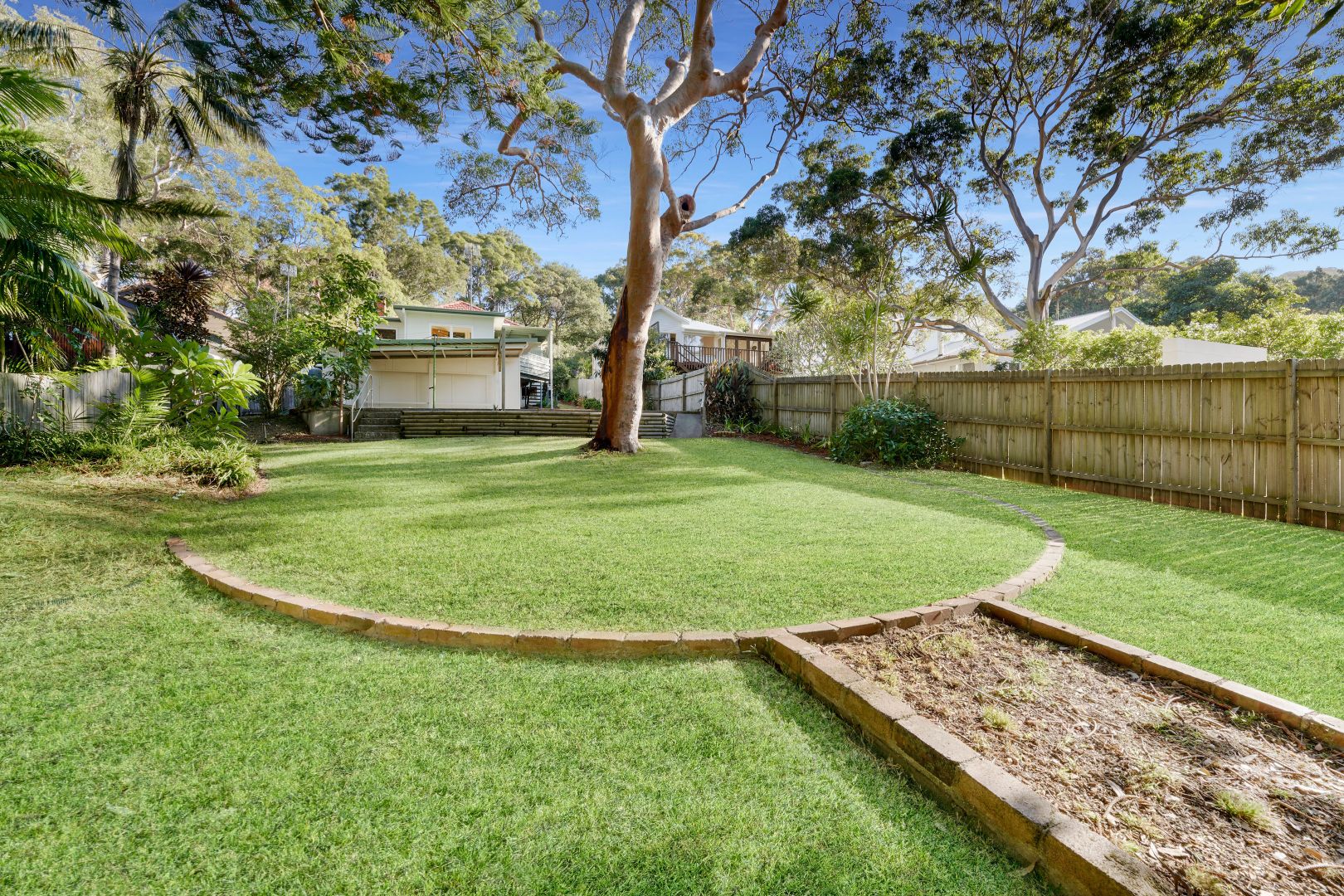 26 Kevin Avenue, Avalon Beach NSW 2107, Image 2