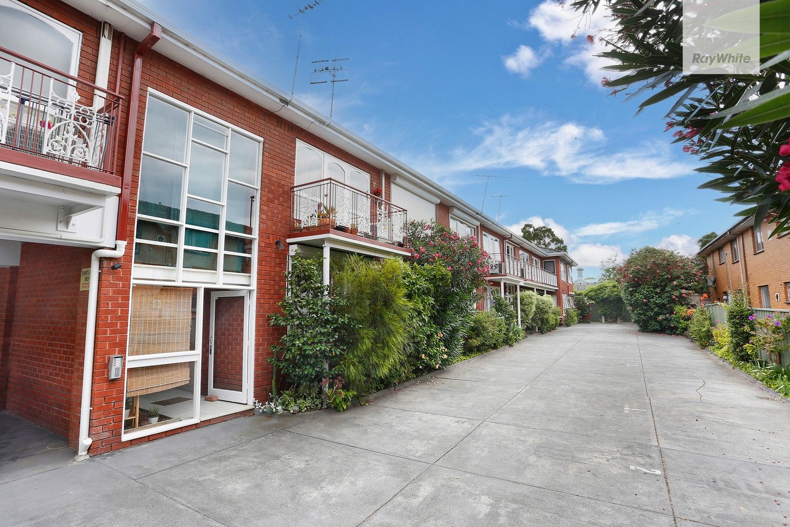 2 bedrooms Apartment / Unit / Flat in 1/427 Brunswick Road BRUNSWICK WEST VIC, 3055
