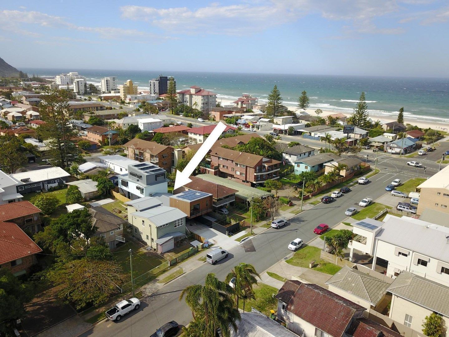 2/13 Twenty Third Avenue, Palm Beach QLD 4221, Image 0