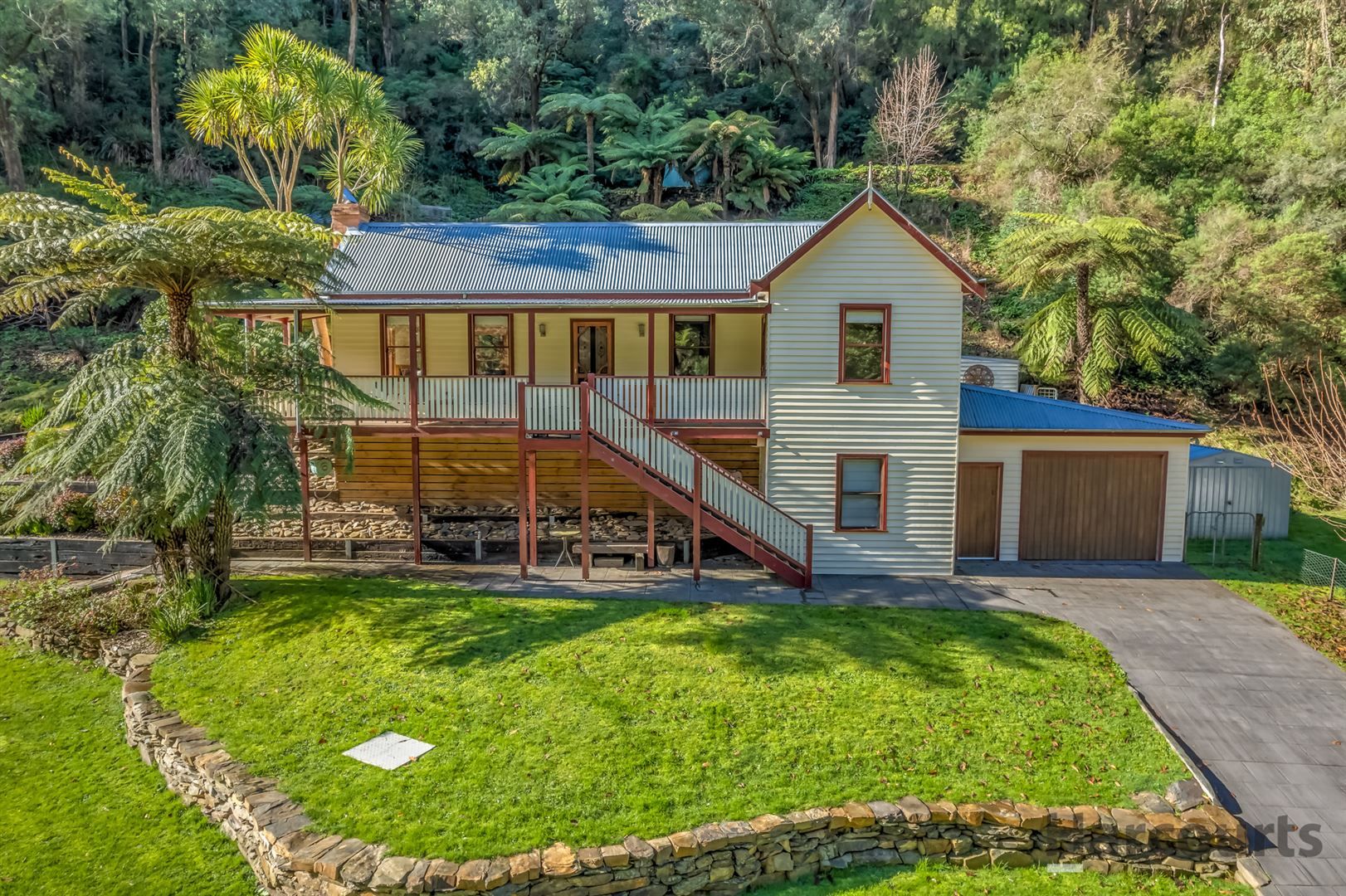 196 Main Road, Walhalla VIC 3825, Image 0