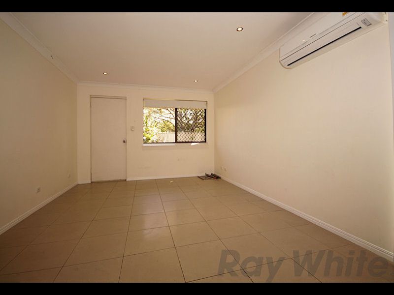3/160 Glebe Road, Booval QLD 4304, Image 2