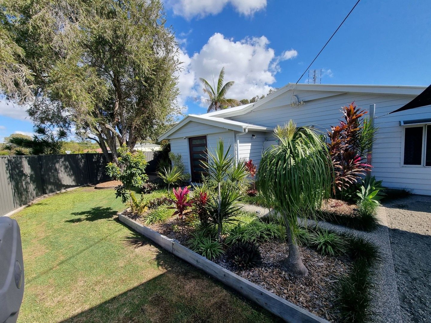 11 Smith Street, Urangan QLD 4655, Image 0