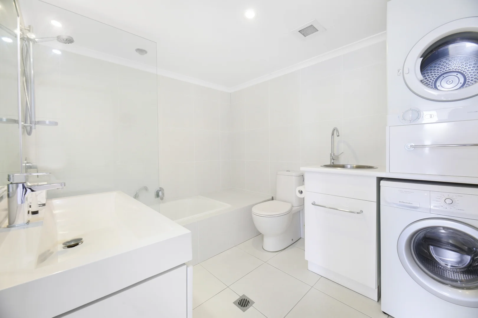 Additional image 17 of Ferny Avenue, Surfers Paradise QLD 4217