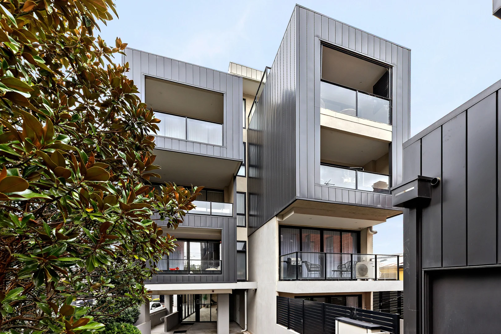 Additional image 9 of 2/24 Cotham Road, Kew VIC 3101