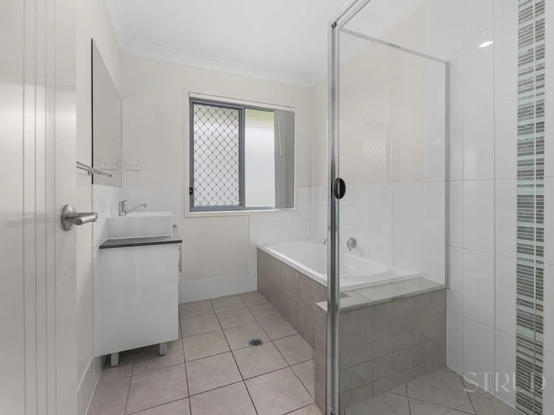 Additional image 11 of 29 Waterfern Wy, Ripley QLD 4306