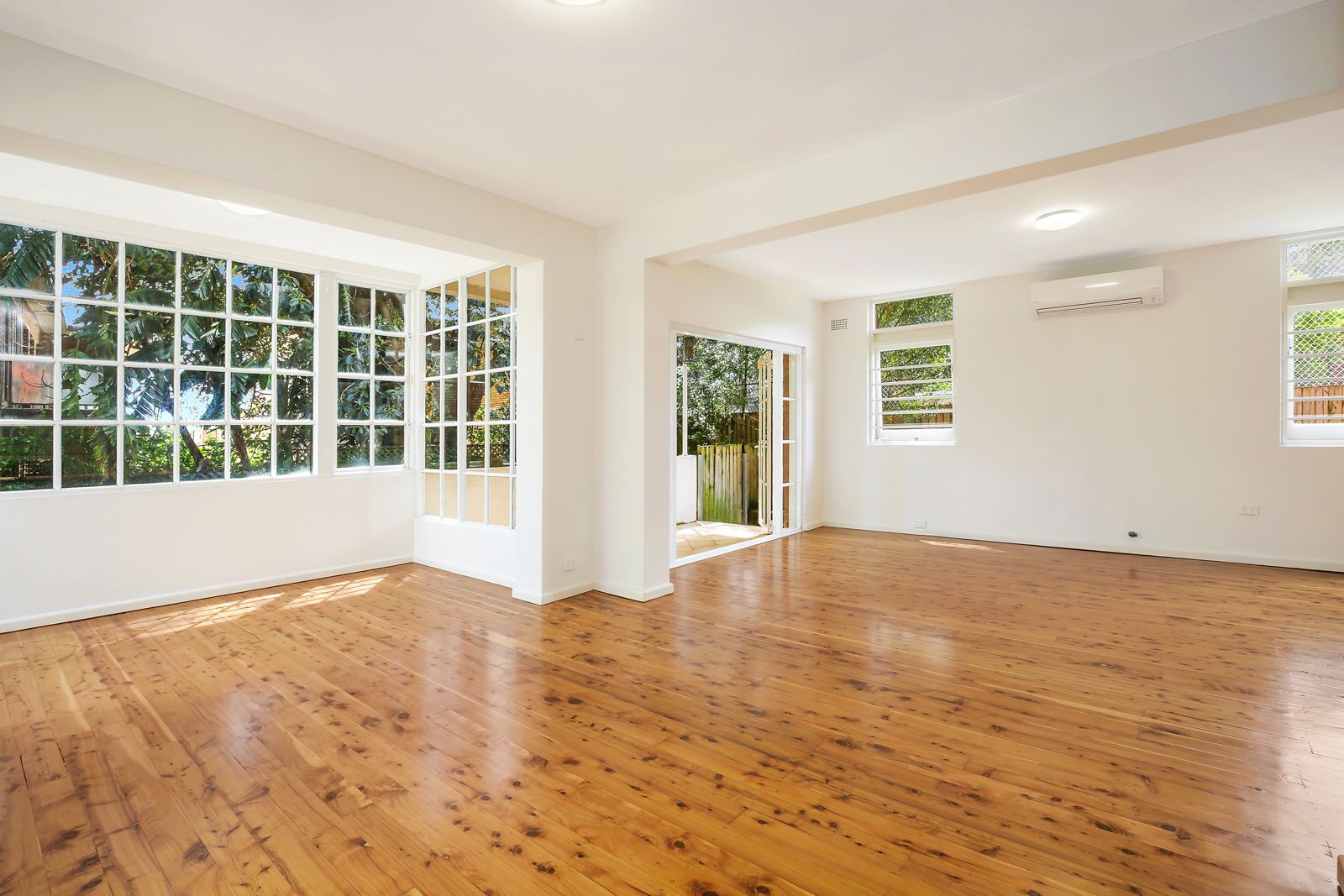 1 30 Brae Street Bronte Nsw 2024 Apartment For Rent 995 Domain