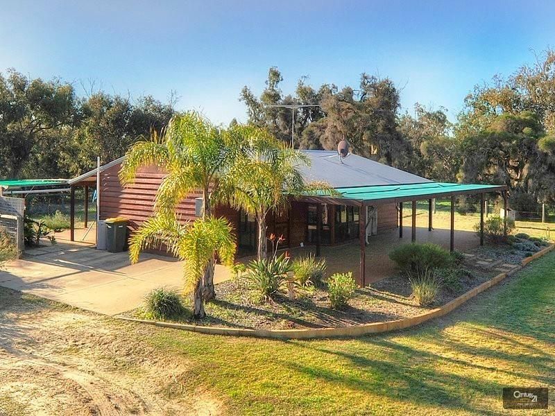 81 Peaceful Waters, Barragup WA 6209, Image 2