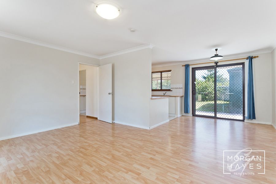 4 Zelkova Way, Parkwood WA 6147, Image 2