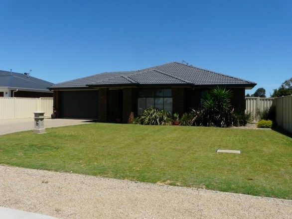 71 Bruton Street, Tocumwal NSW 2714, Image 1