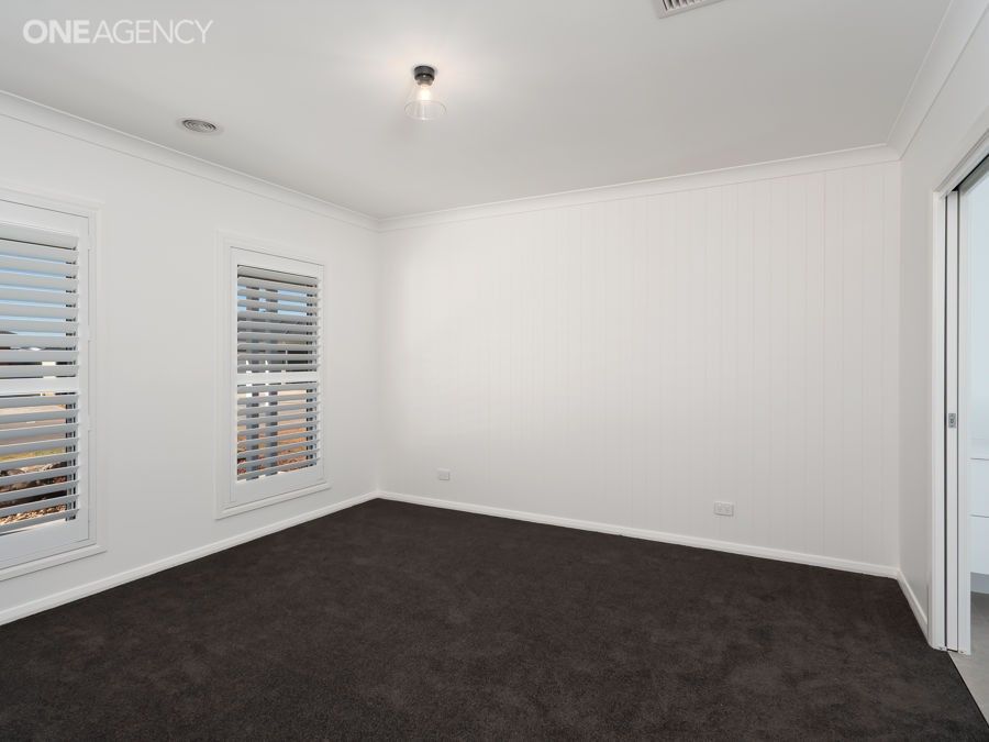 6 Wallaby Street, Gobbagombalin NSW 2650, Image 2