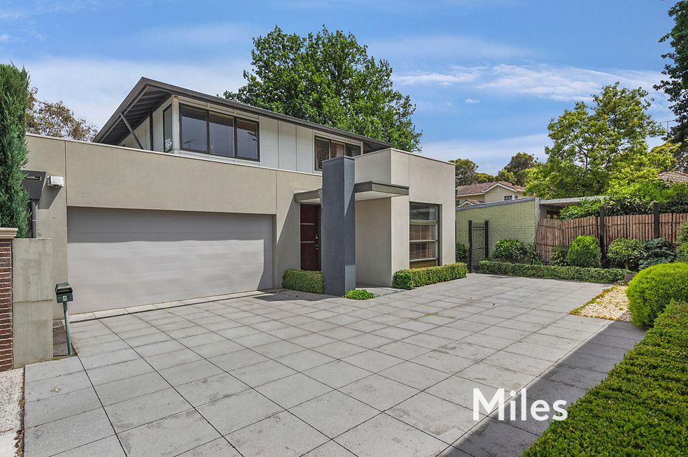 4 bedrooms House in 8 The Oaks IVANHOE EAST VIC, 3079