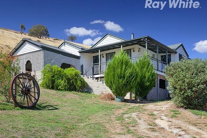 Picture of 15 Yabba Road, TALLANGATTA EAST VIC 3700