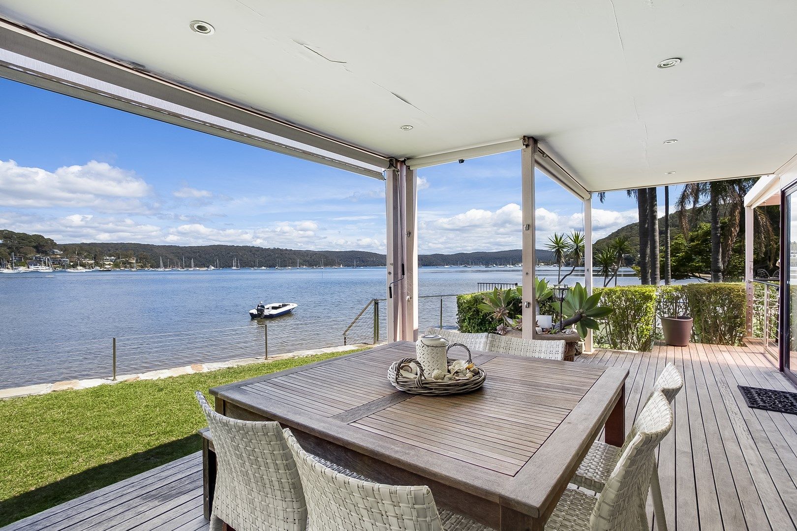 Promo Palm Beach Cottage 863 Barrenjoey Cheap Hotels Sydney - 