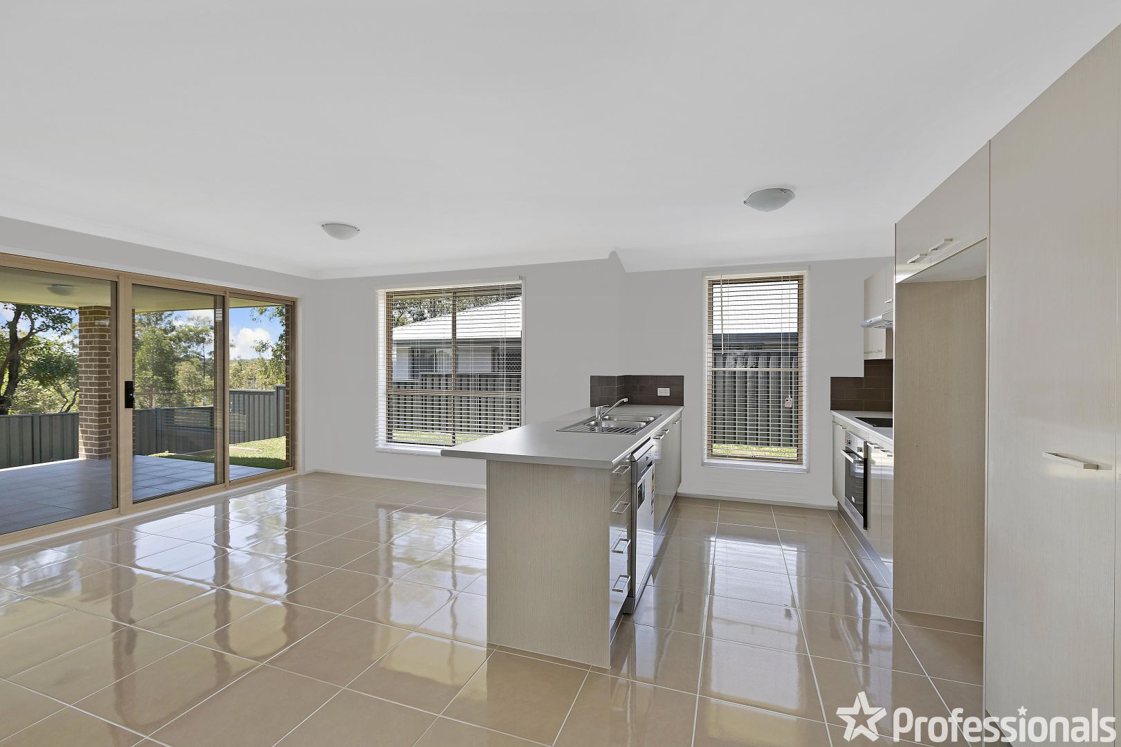 42 Raintree Terrace, Wadalba NSW 2259, Image 1