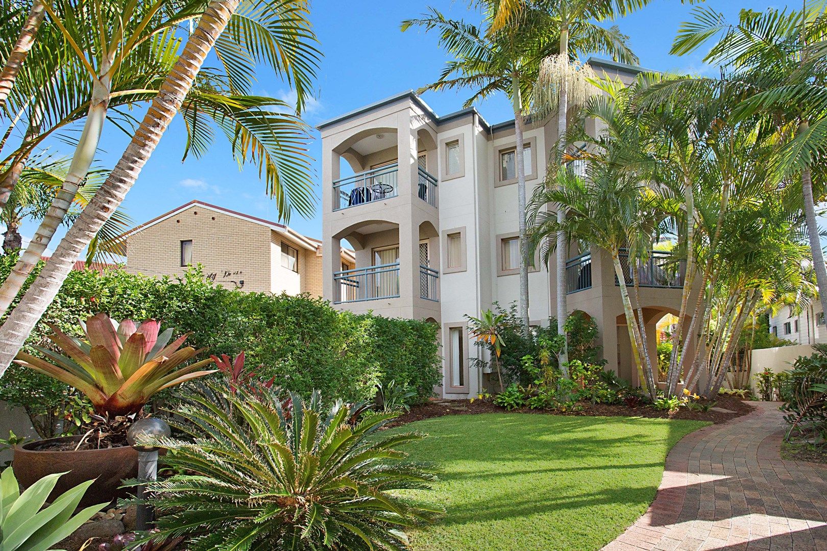 2/41 Britannia Avenue, Broadbeach QLD 4218 Apartment For Rent 750