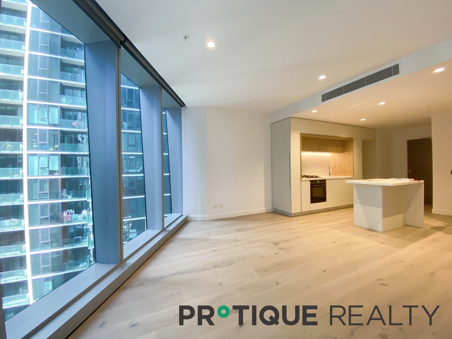 1 bedrooms Apartment / Unit / Flat in 1607D/648 Lonsdale Street MELBOURNE VIC, 3000