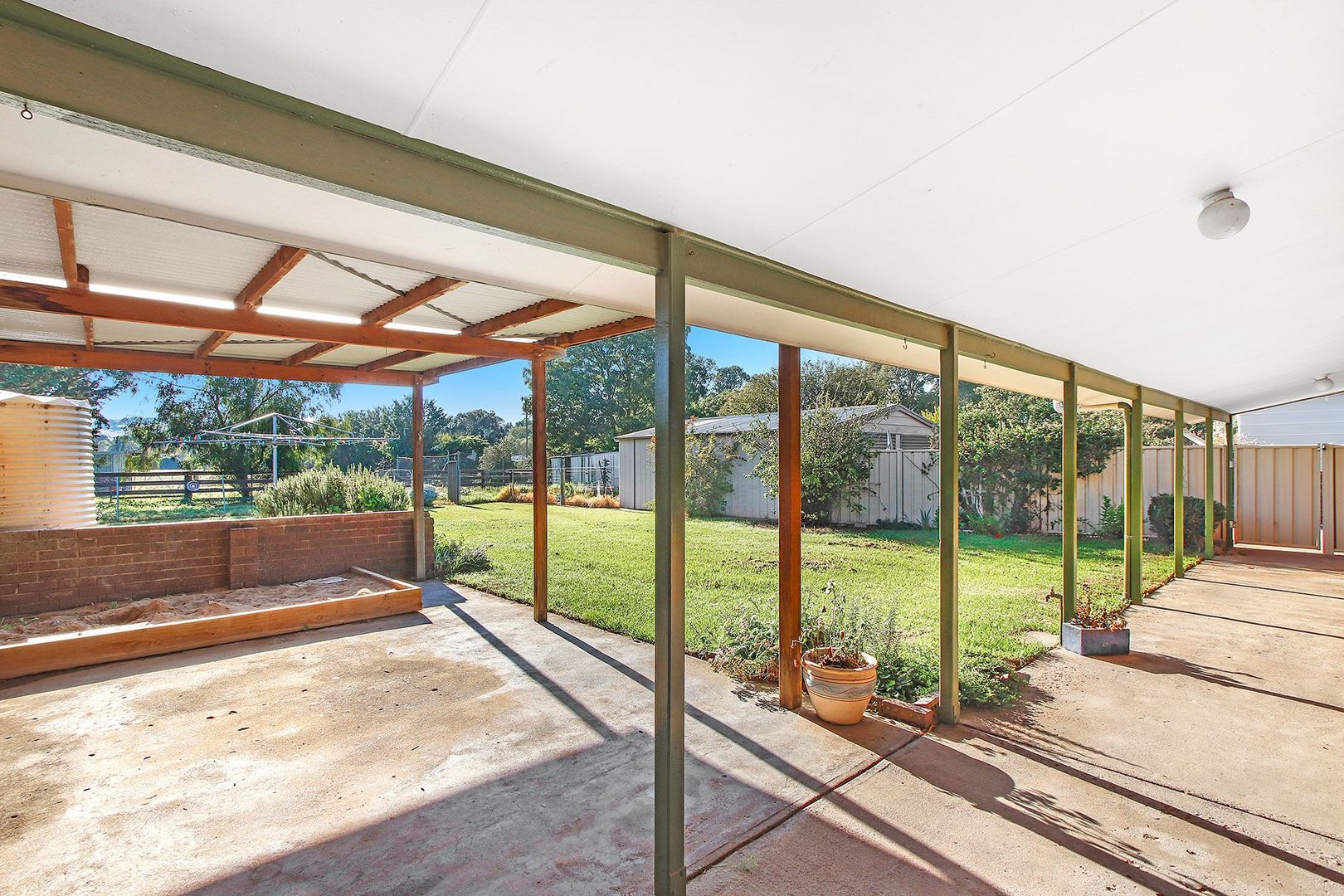 37 Warrataw Street, Gunning NSW 2581, Image 2