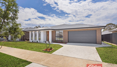 Picture of 14 Macquarie Place, TAHMOOR NSW 2573
