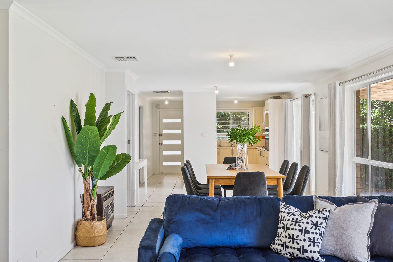 3 Garnet Crescent, Flagstaff Hill SA 5159, Image 2