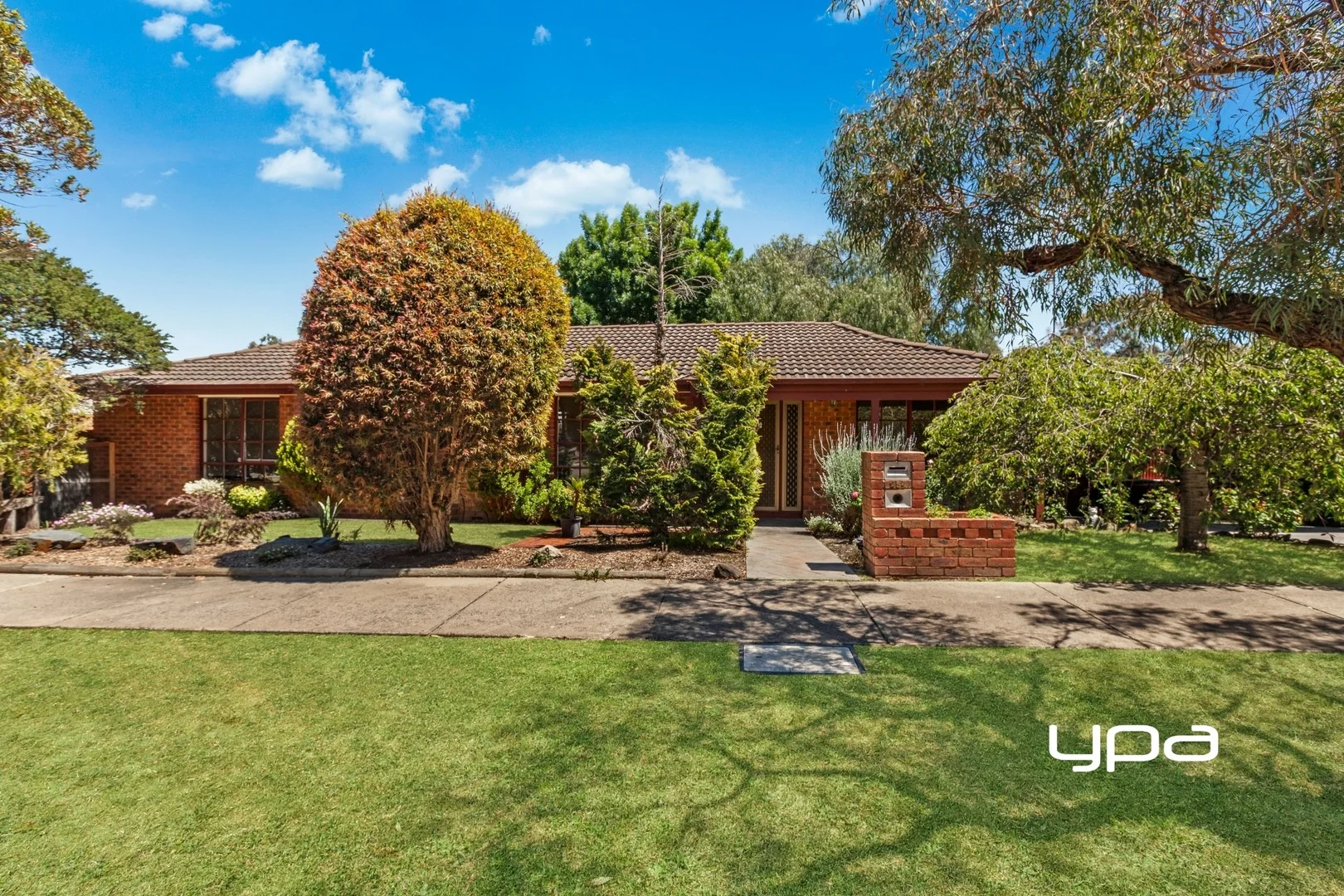 254 Elizabeth Dr, Sunbury VIC 3429