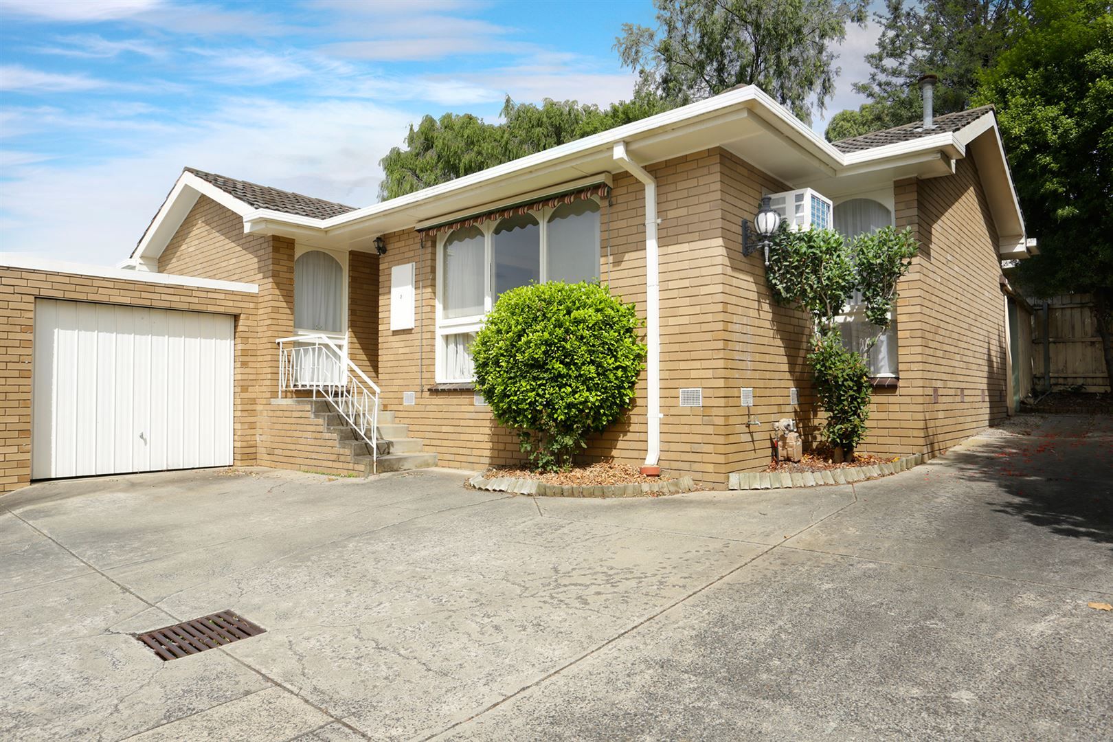 2/17 Walter Street, Glen Waverley Property History & Address Research
