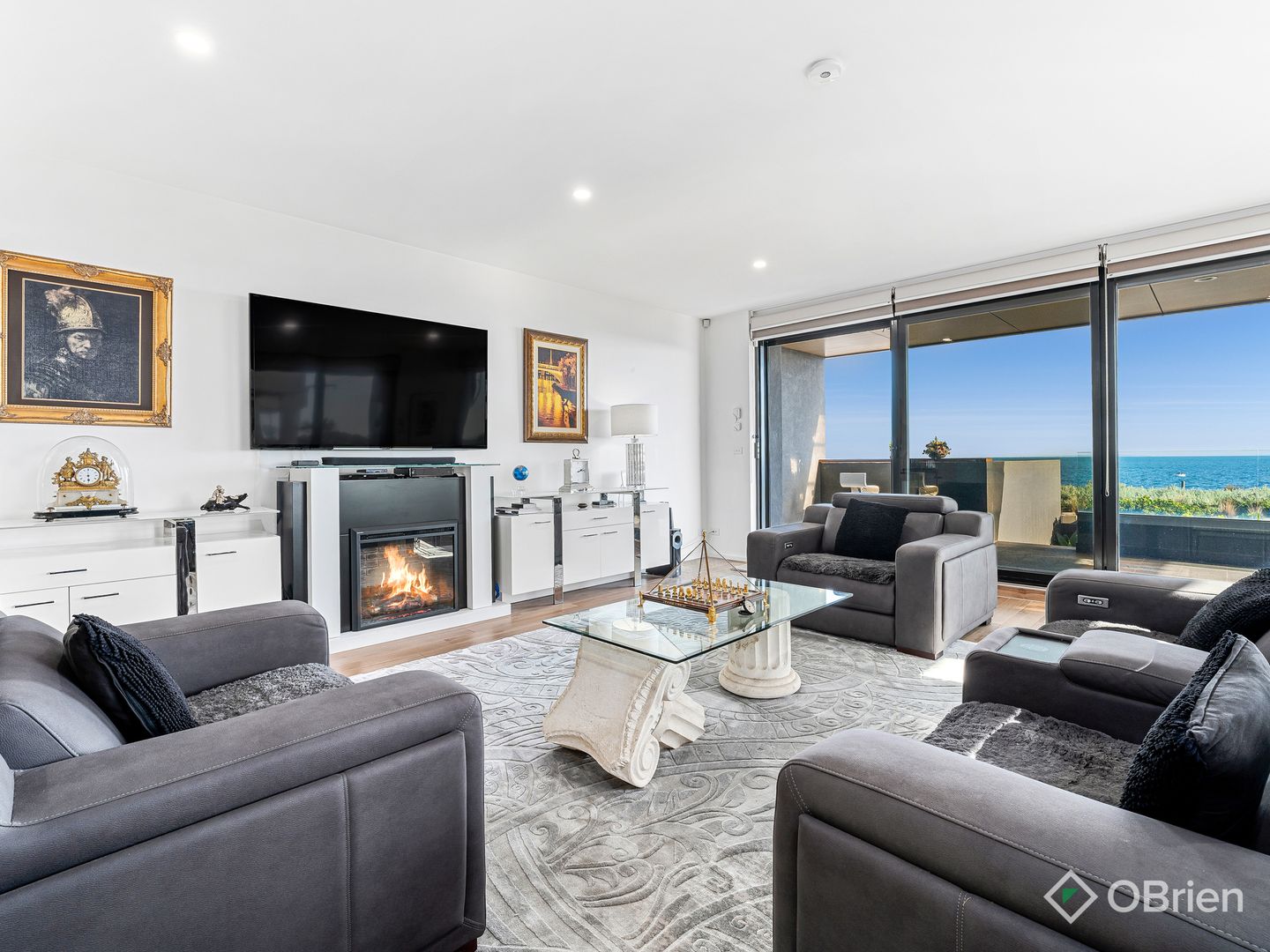 1/325 Beach Road, Black Rock VIC 3193, Image 2