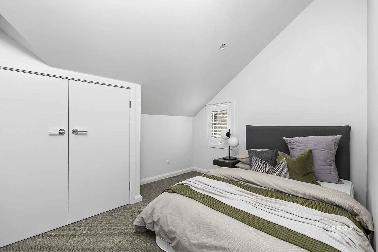 Additional image 18 of 43 Thoresby Grove, Ivanhoe VIC 3079