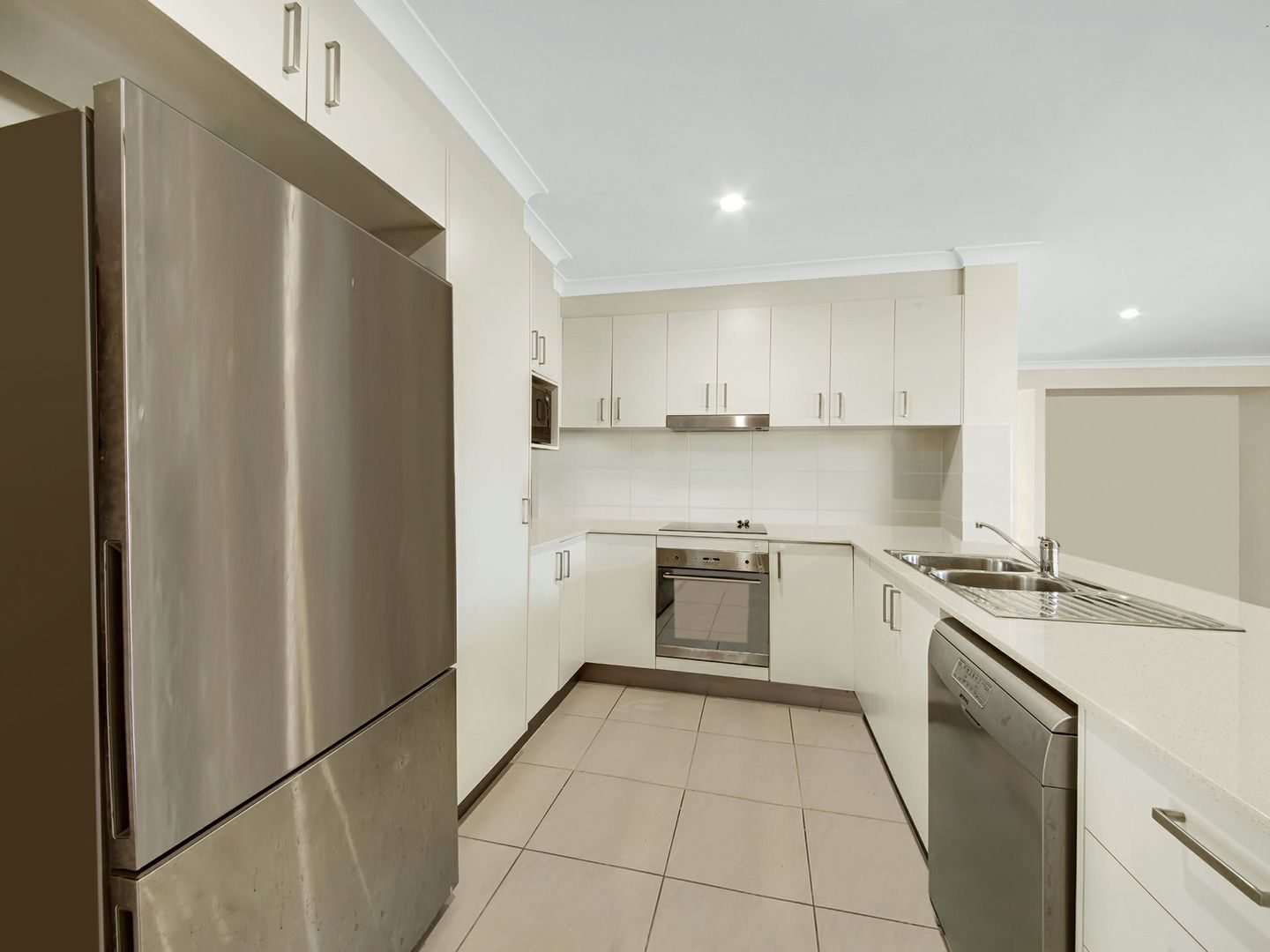 97 Broadacres Drive, Tannum Sands QLD 4680, Image 2