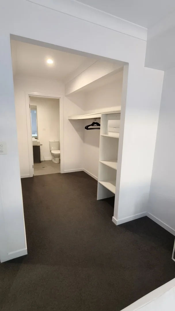 Additional image 8 of 1B, 25-29 Regent street, Woolloongabba QLD 4102