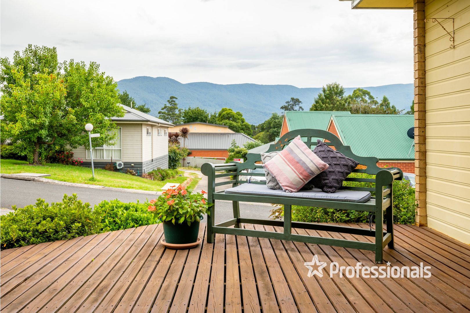 43 Hilltop Court, Yarra Junction VIC 3797, Image 1