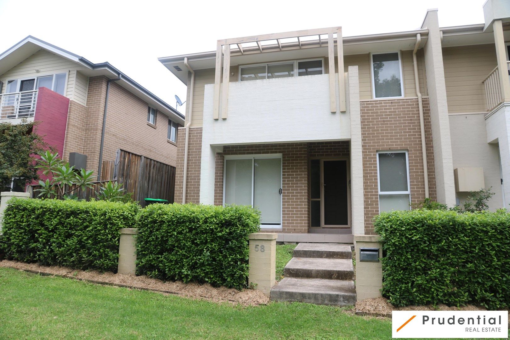 3 bedrooms House in 58 Hidcote Road CAMPBELLTOWN NSW, 2560
