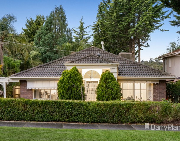 52 Settlers Hill Crescent, Croydon Hills VIC 3136