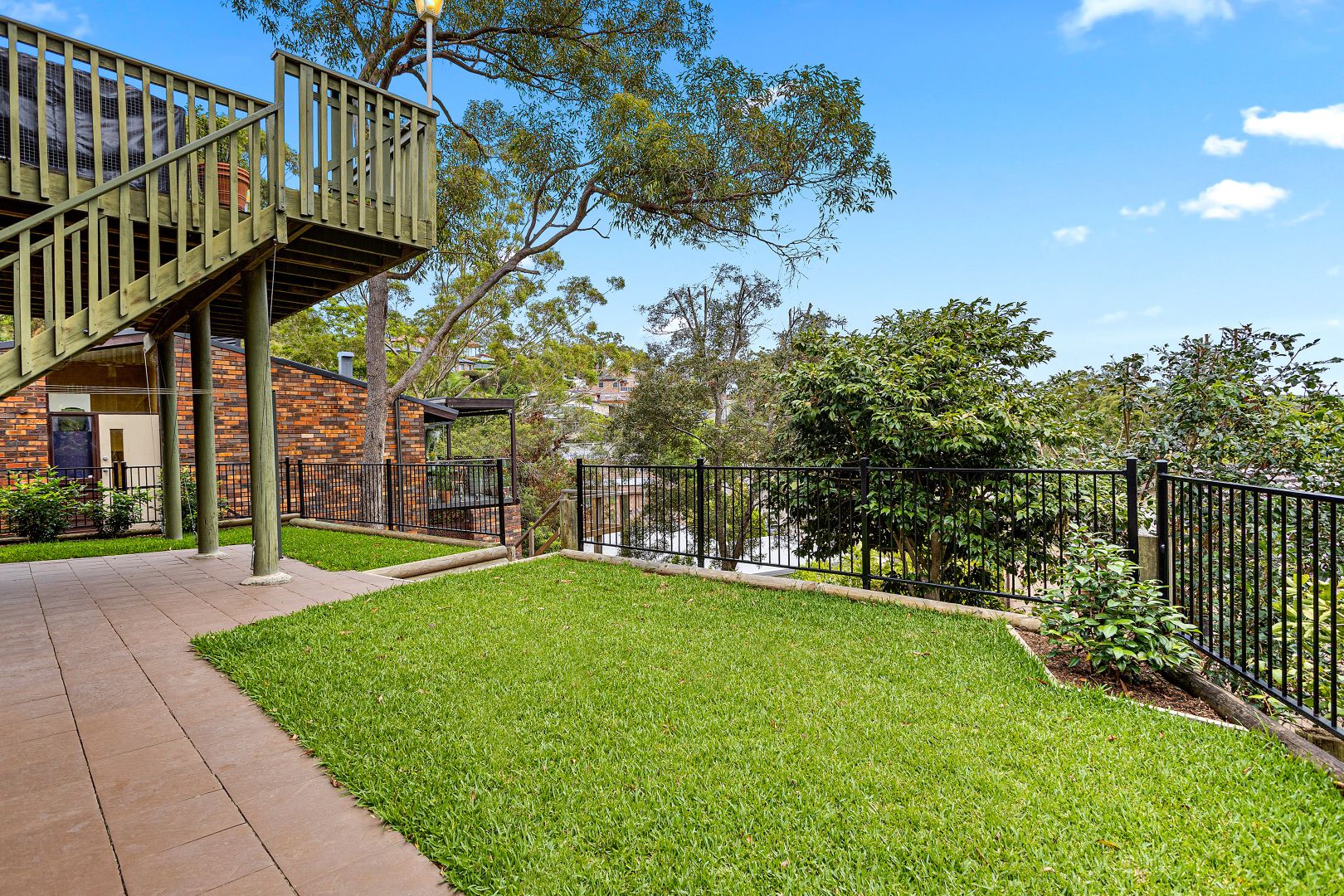 41 Allwood Crescent, Lugarno NSW 2210, Image 2