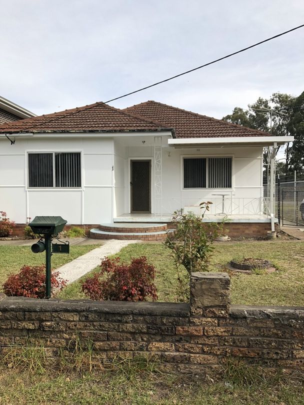 3 bedrooms House in 1 Mackenzie Street CANLEY VALE NSW, 2166