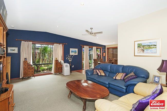 2 Gradwell Drive, LENNOX HEAD NSW 2478, Image 2