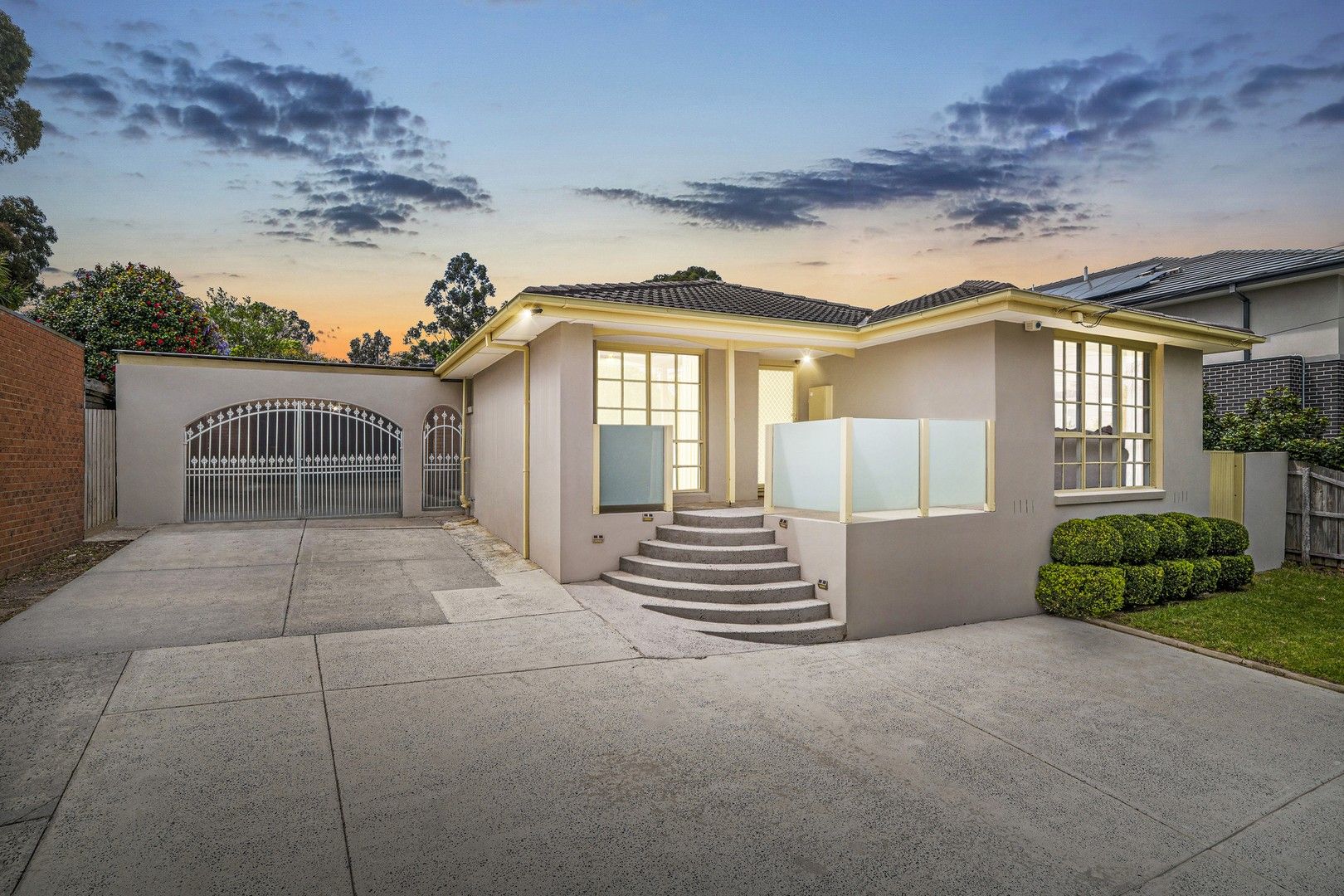 4 bedrooms House in 48 Rembrandt Drive WHEELERS HILL VIC, 3150