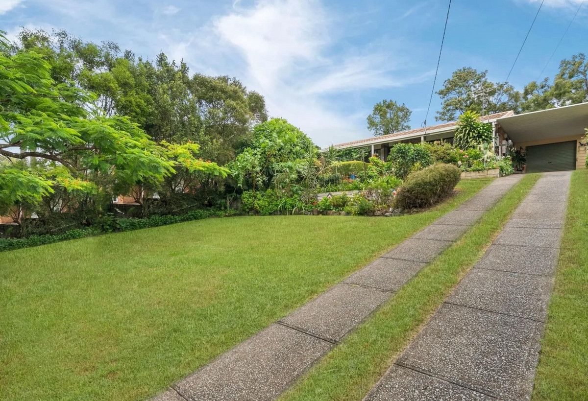 3 bedrooms House in 24 Avonmore Street EDENS LANDING QLD, 4207