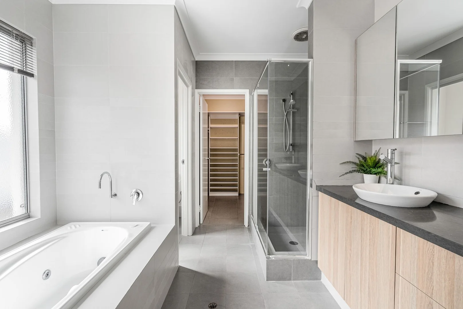 Additional image 11 of 13 Leschenault Blvd, Lake Coogee WA 6166