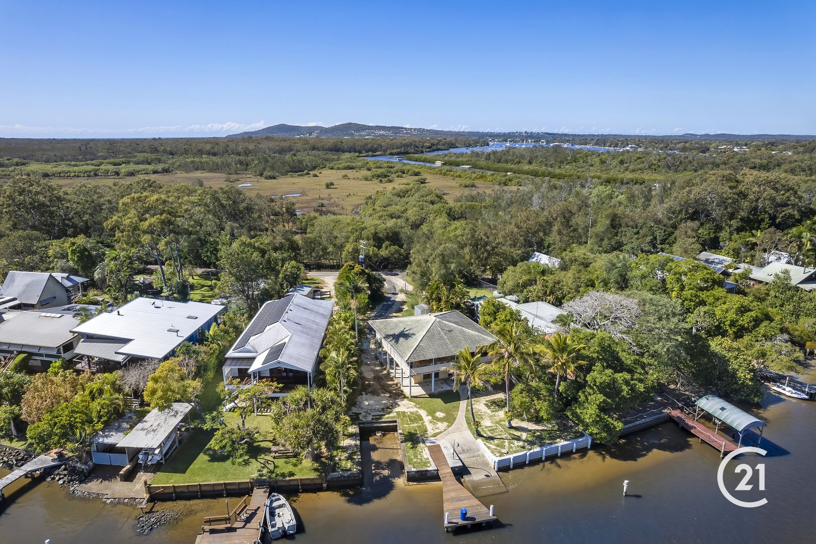 33 Noosa River Drive, Noosa North Shore QLD 4565, Image 2