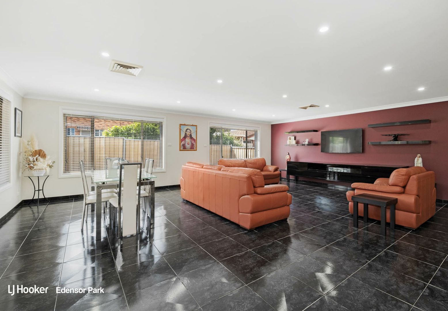 12 Merlot Place, Edensor Park NSW 2176, Image 1