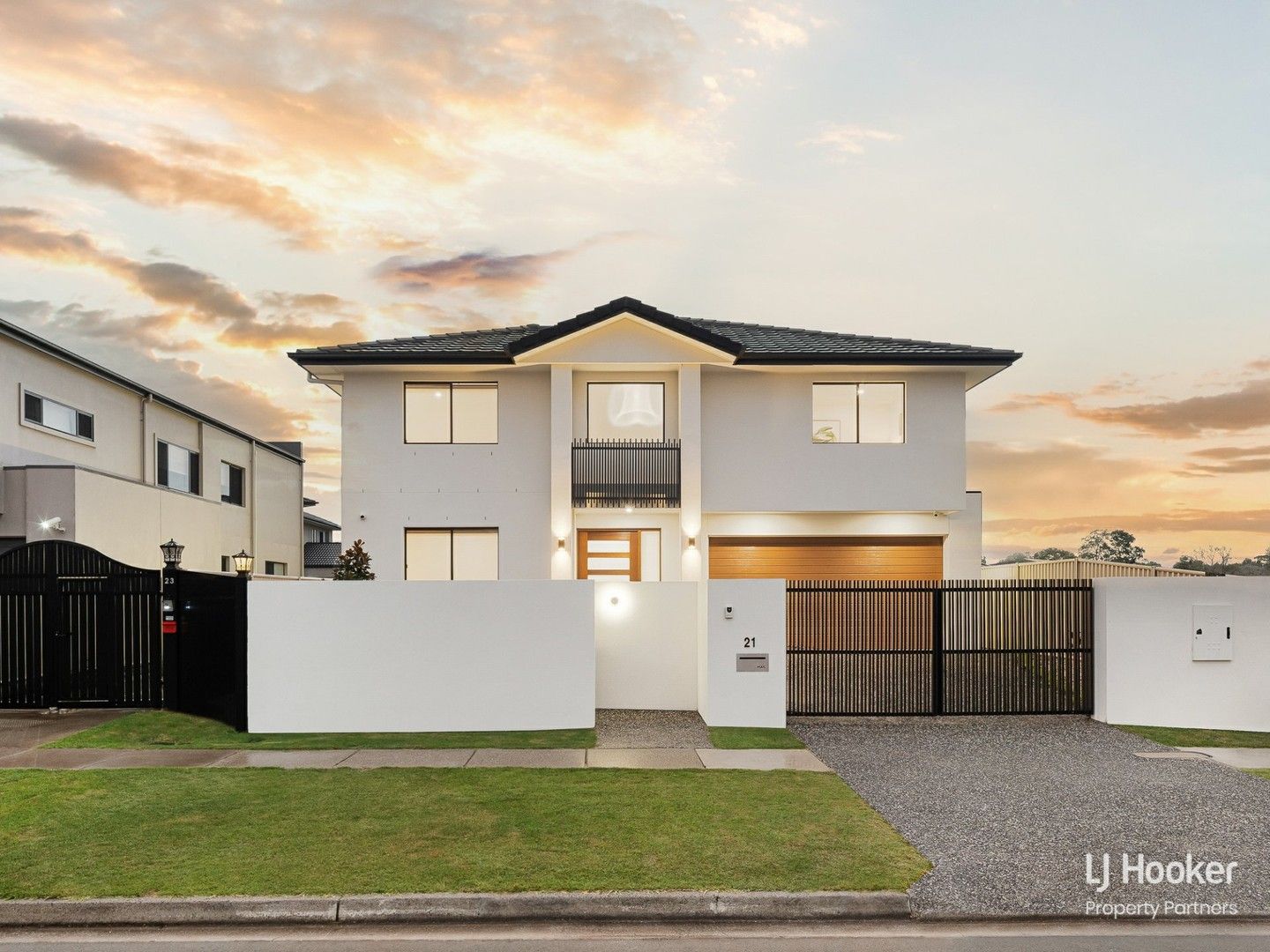 5 bedrooms House in 21 Newber Street SUNNYBANK QLD, 4109