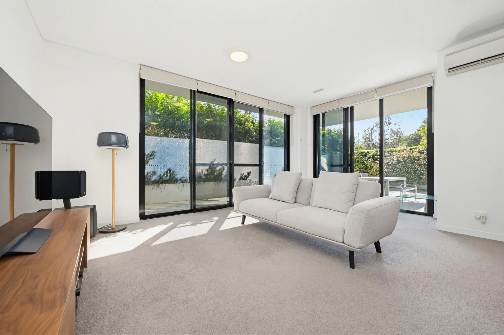 Additional image 4 of 2010/50 Pemberton Street, Botany NSW 2019