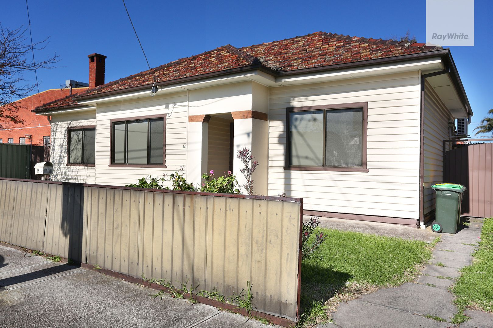 2 bedrooms House in 18 Linden Street BRUNSWICK EAST VIC, 3057