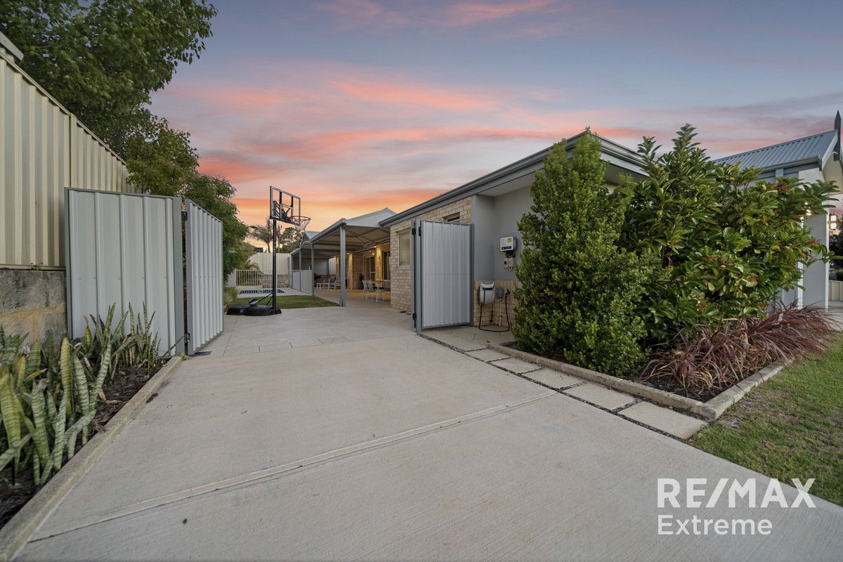 39 Bingarra Crescent, Tapping WA 6065, Image 2