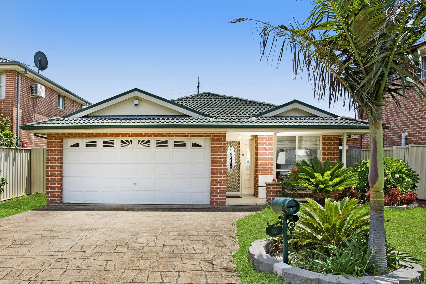 15 Siena Close, Prestons NSW 2170, Image 0