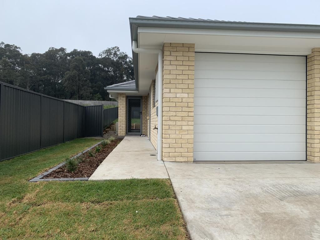 2 bedrooms House in 22A SHORTLAND DRIVE ABERGLASSLYN NSW, 2320