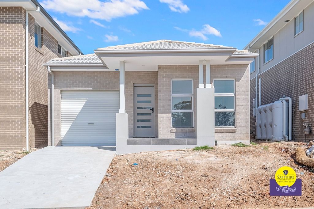 4 bedrooms House in 15 Peppercress Ridge LEPPINGTON NSW, 2179